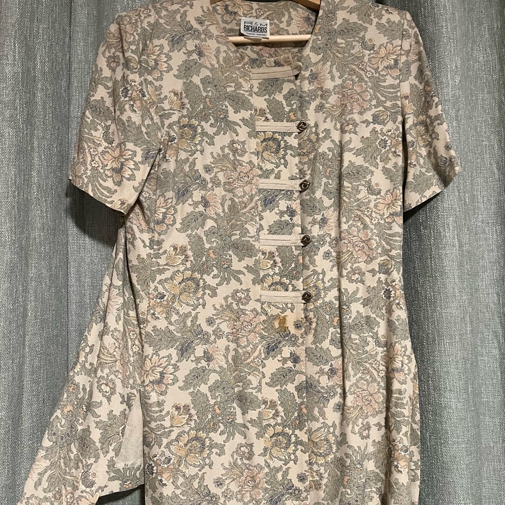 Vintage R & M Richard’s by Karen Kwong Floral Button-Up Blouse blazer